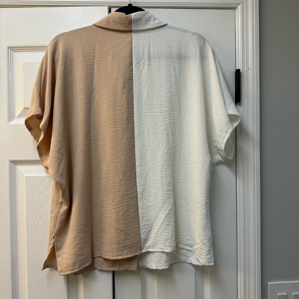 Colorblock blouse - Picture 2 of 2